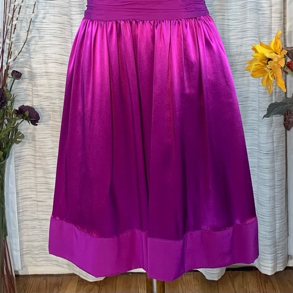 Adrianna Papell solid purple flowing halter evening party dress. - Picture 4 of 16